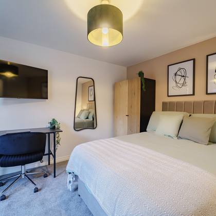 Room 2, double bed and desk